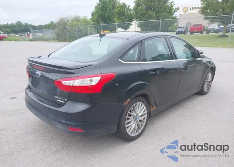 2013 Ford Focus Titanium from USA, damaged, VIN 1FADP3J23DL257632